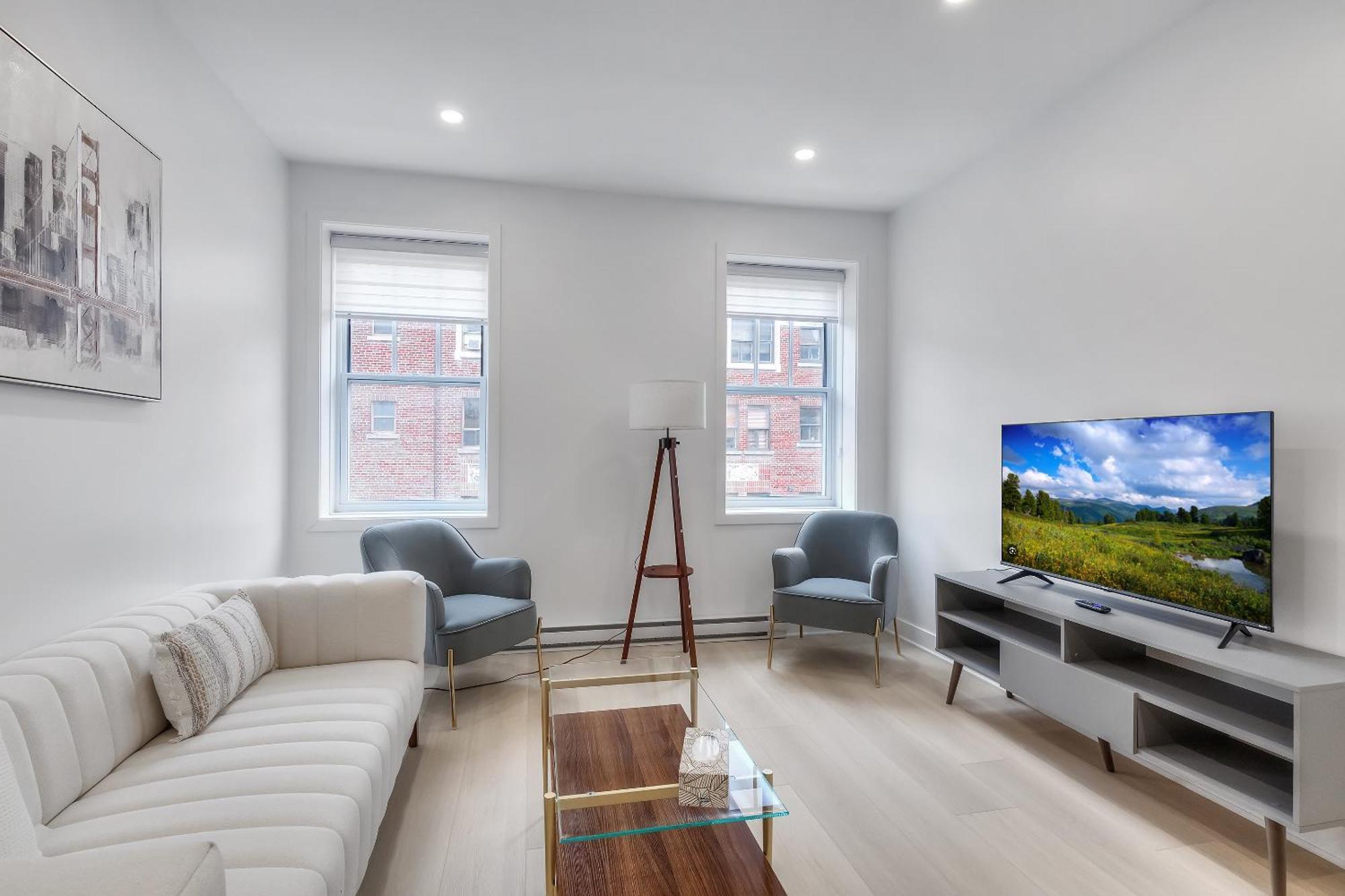Free Indoor Parking Cozy & Spacious Condo In Heart Of Downtown Montréal Eksteriør billede
